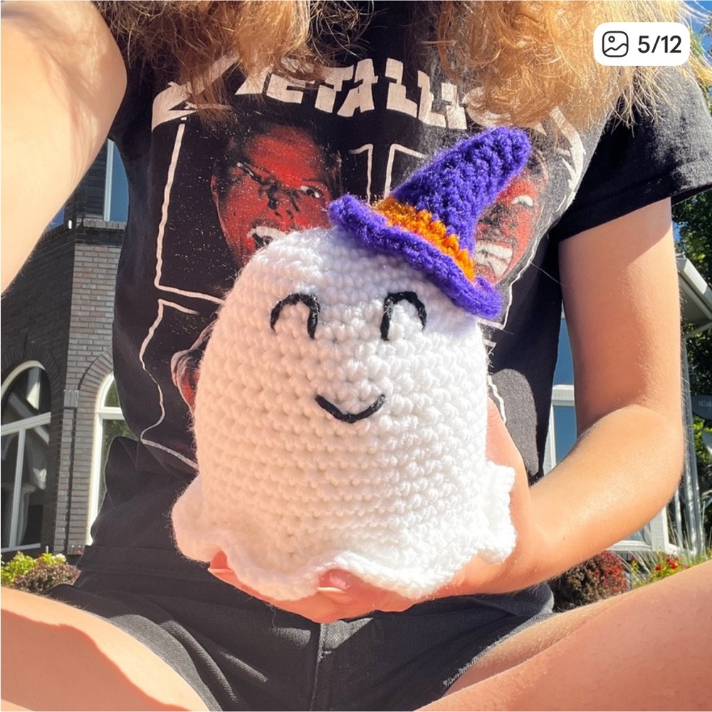 Hand Crocheted Spooktober Halloween Decor Bundle! - Picture 13 of 17